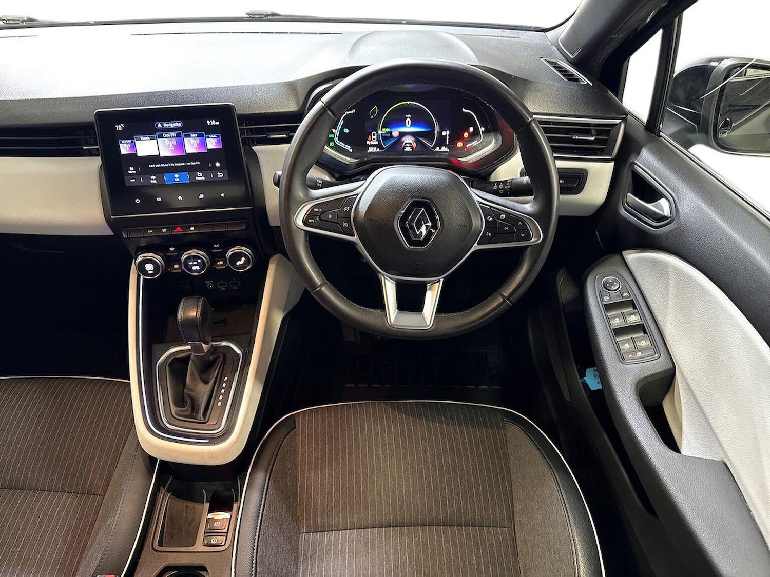 Used Renault Clio 2022 for sale - 76821718: Photo 9