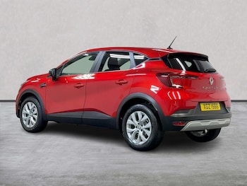 Used Renault Captur 2022 for sale - 76115494: Photo 2