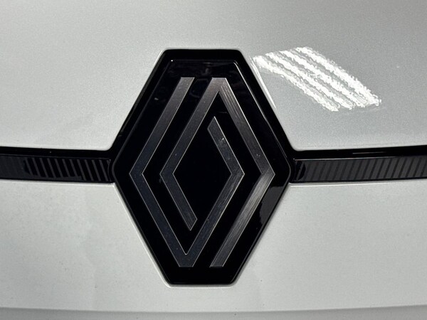 Used Renault 5 2025 for sale - 76243142: Photo 28