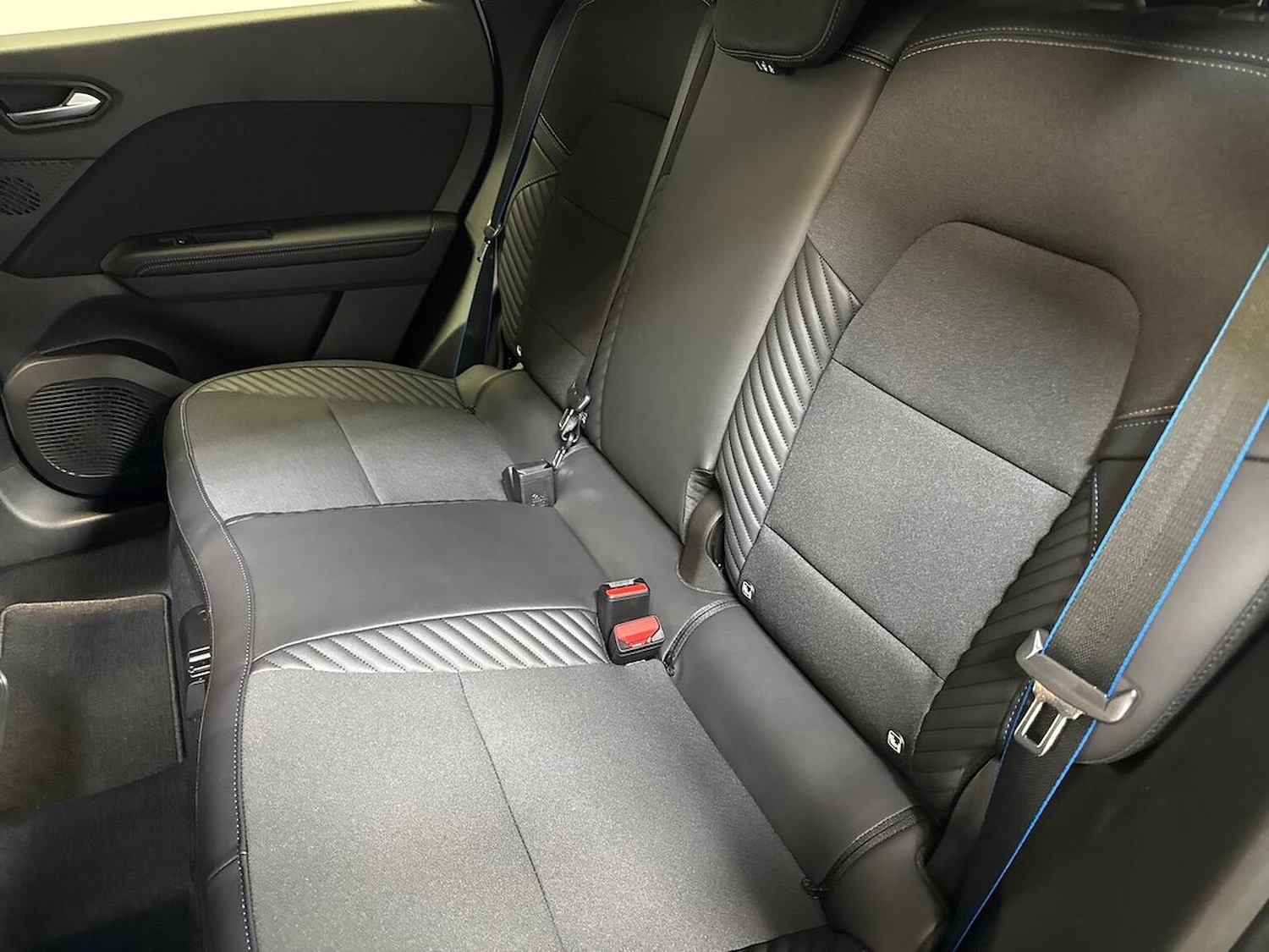 Used Renault Captur 2025 for sale - 76455222: Photo 16