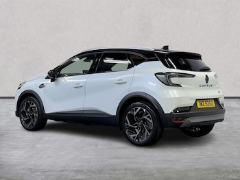 Used Renault Captur 2025 for sale - 76455222: Photo