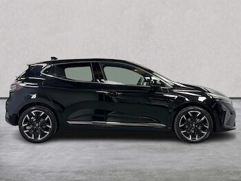 Used Renault Clio 2025 for sale - 76159483: Photo 3