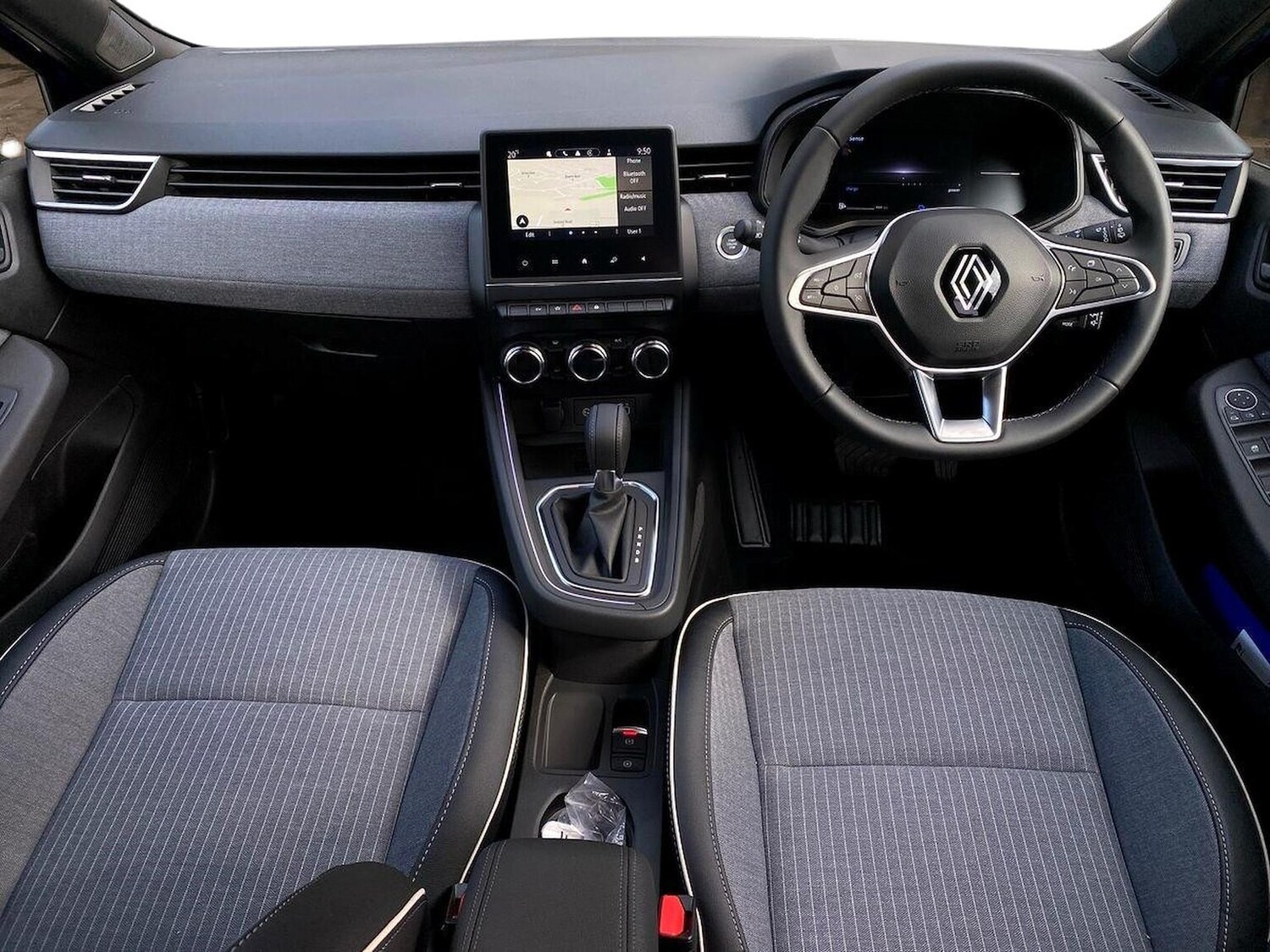 Used Renault Clio 2025 for sale - 77489725: Photo 8