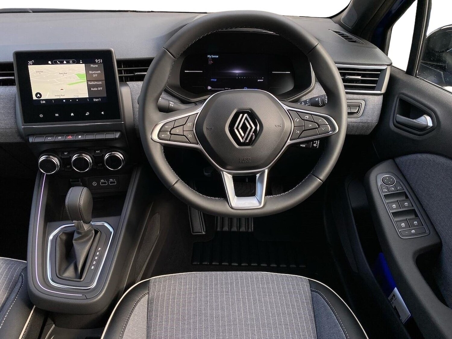 Used Renault Clio 2025 for sale - 77489725: Photo 9