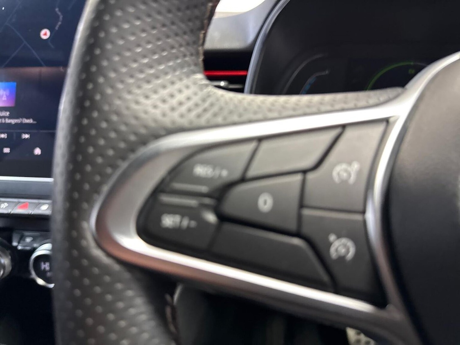 Used Renault Clio 2022 for sale - 76382640: Photo 24