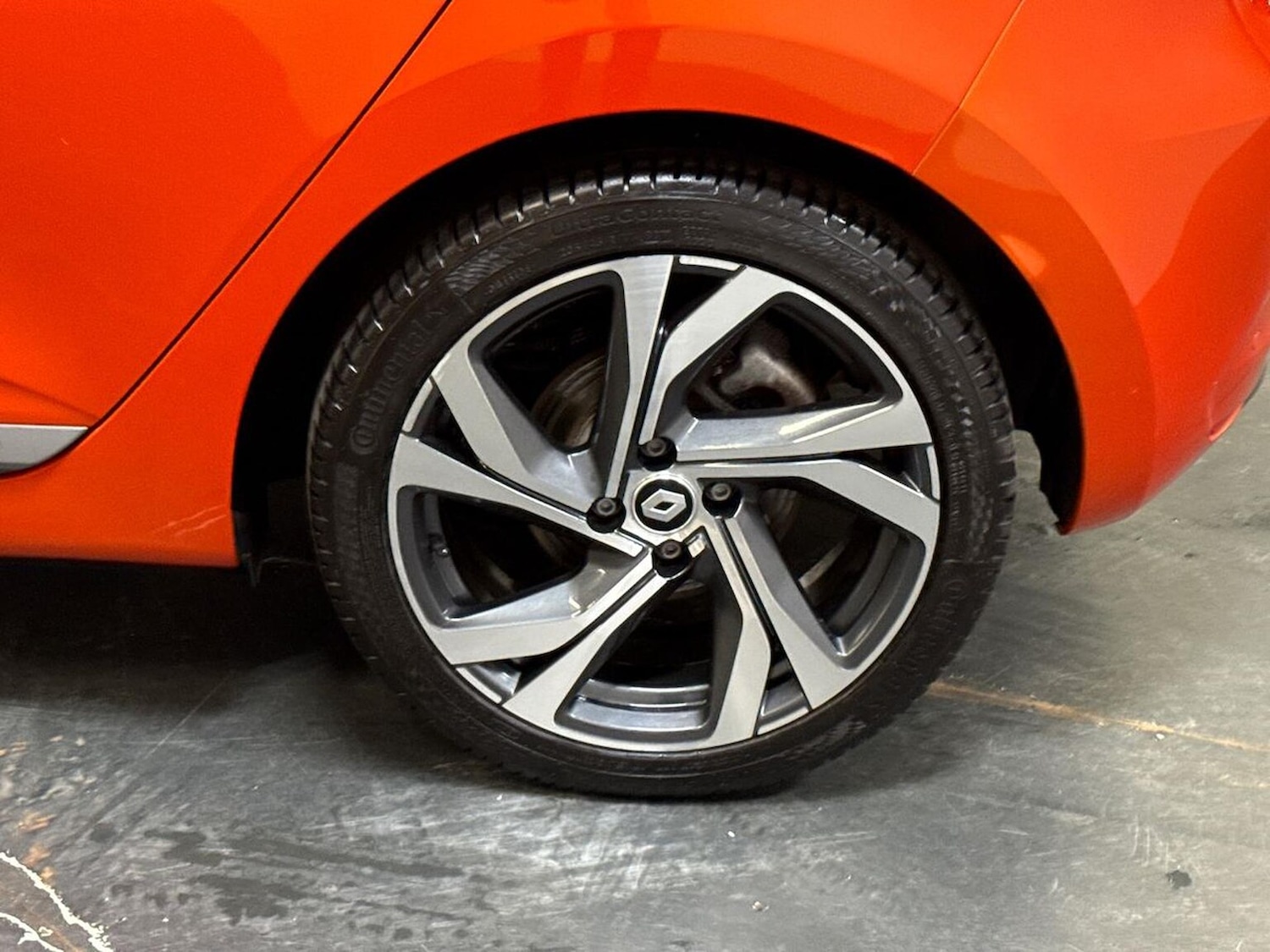 Used Renault Clio 2022 for sale - 76382640: Photo 6