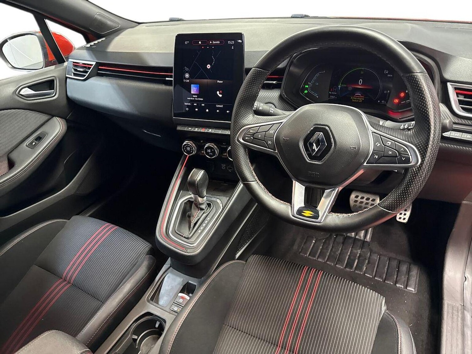 Used Renault Clio 2022 for sale - 76382640: Photo 8
