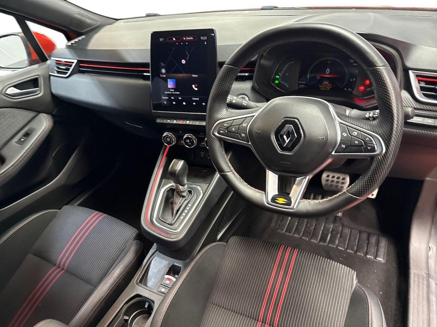 Used Renault Clio 2022 for sale - 76382640: Photo 9