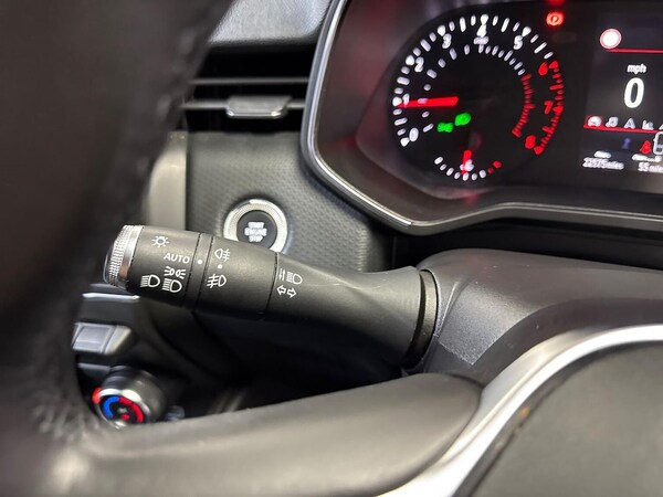 Used Renault Clio 2020 for sale - 76220463: Photo 26