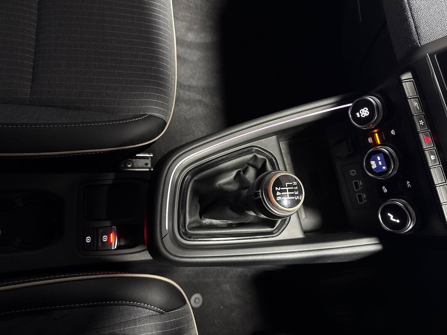 Used Renault Clio 2025 for sale - 76893255: Photo 13