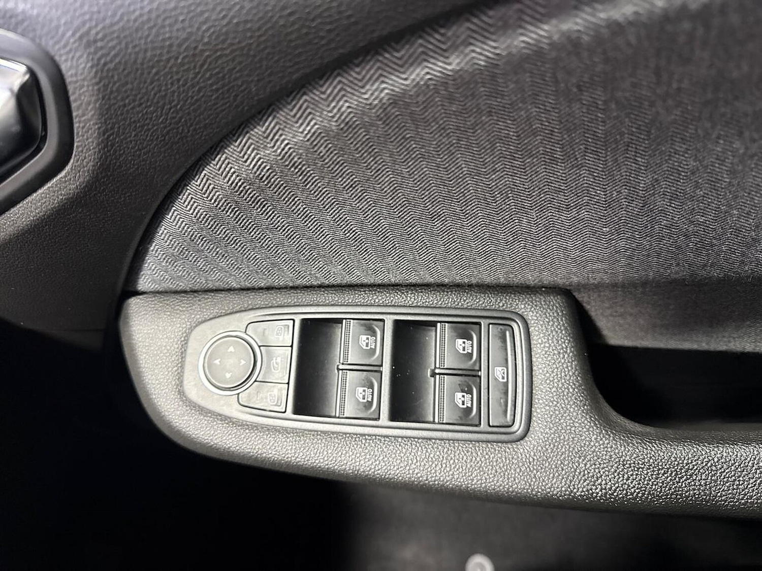 Used Renault Clio 2025 for sale - 76893255: Photo 21