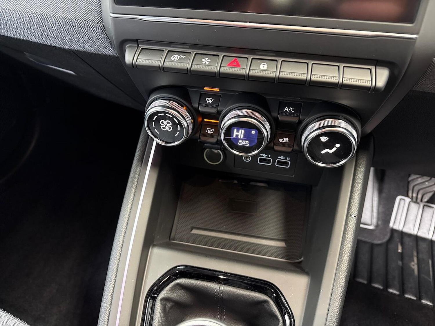 Used Renault Clio 2025 for sale - 77781558: Photo 22