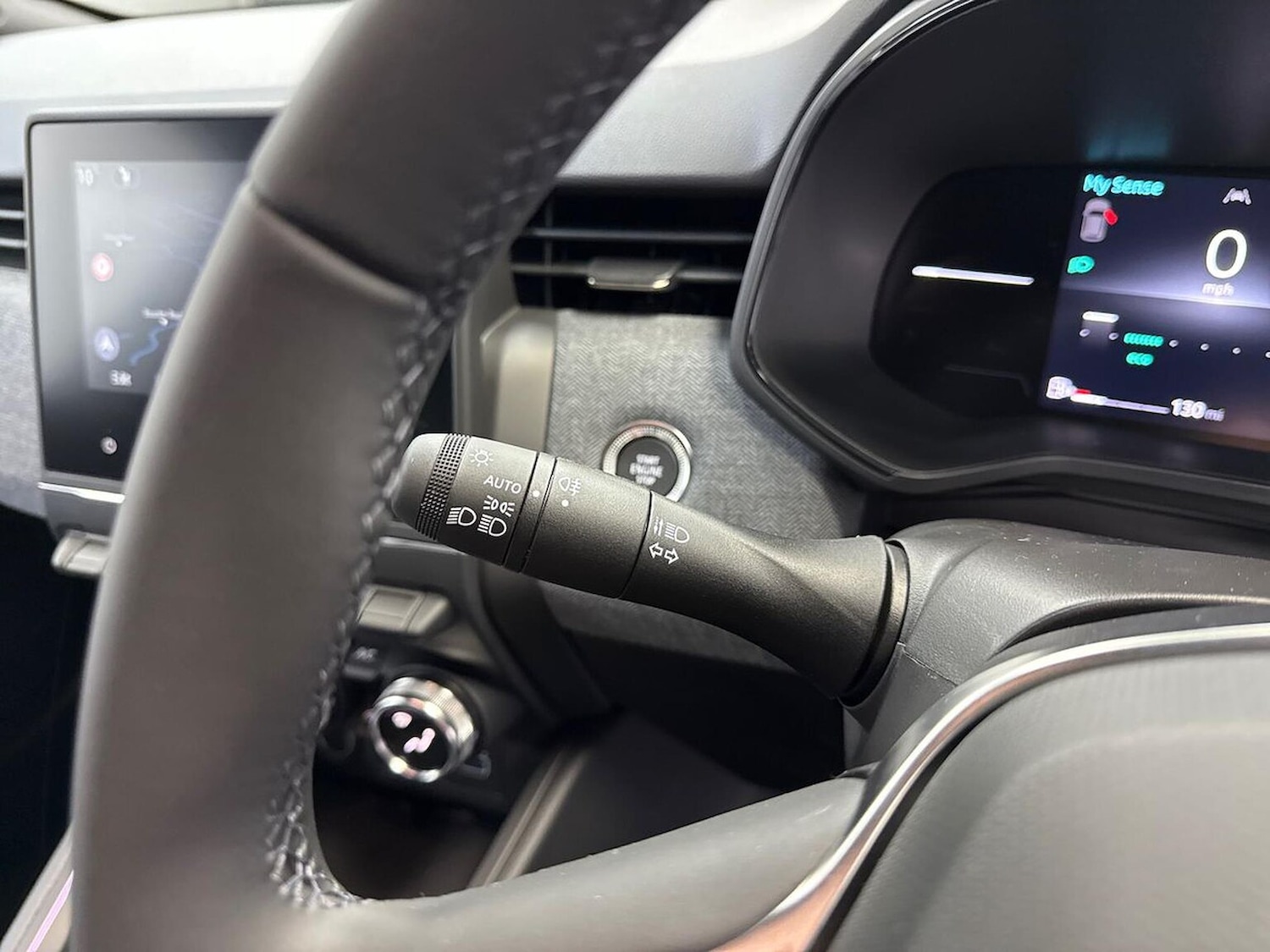 Used Renault Clio 2025 for sale - 77781558: Photo 27