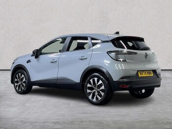 Used Renault Captur 2025 for sale - 76422364: Photo