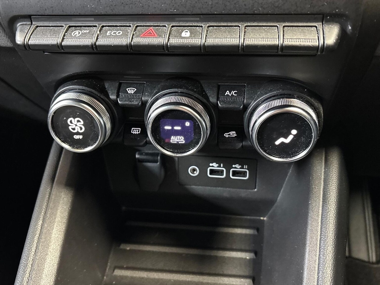 Used Renault Clio 2025 for sale - 76149521: Photo 12