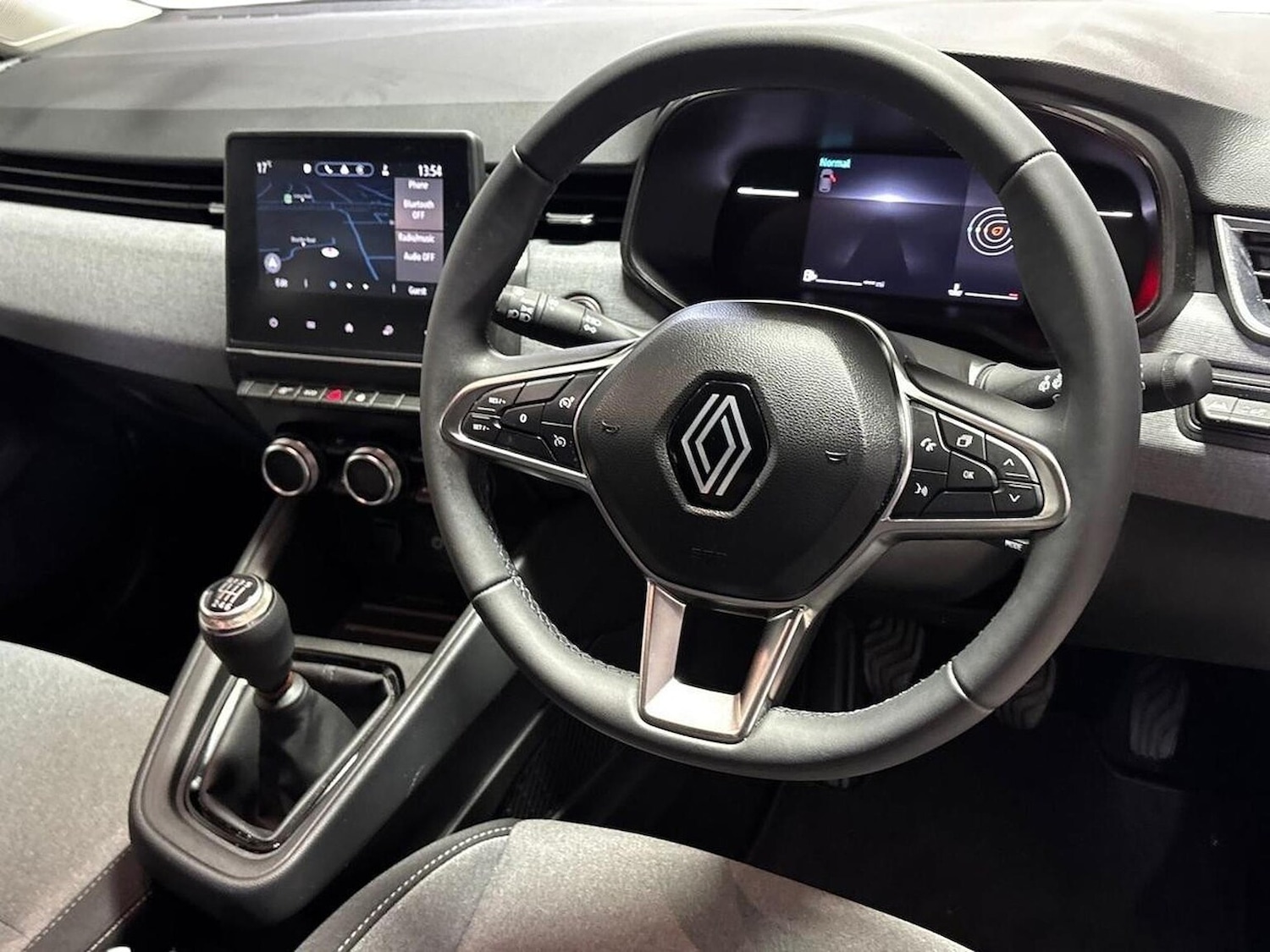 Used Renault Clio 2025 for sale - 76149521: Photo 8