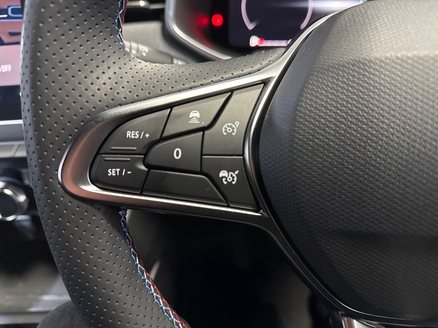 Used Renault Clio 2025 for sale - 77489756: Photo 25