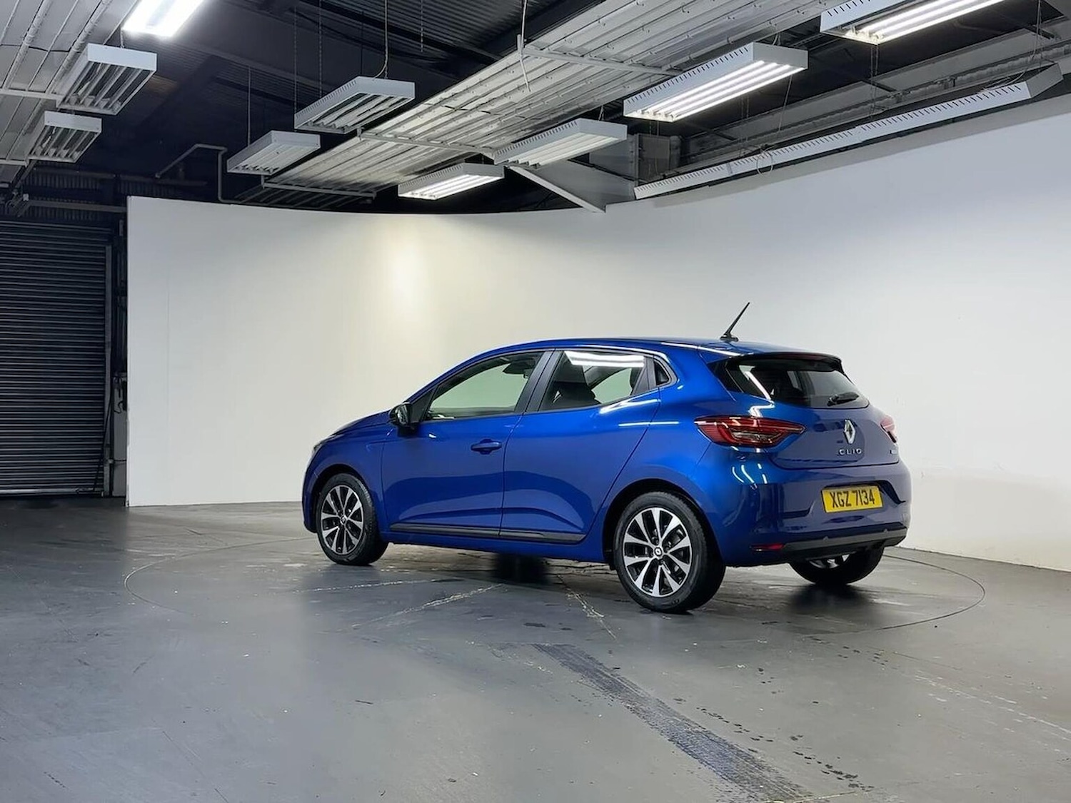 Used Renault Clio 2022 for sale - 77056835: Photo 2