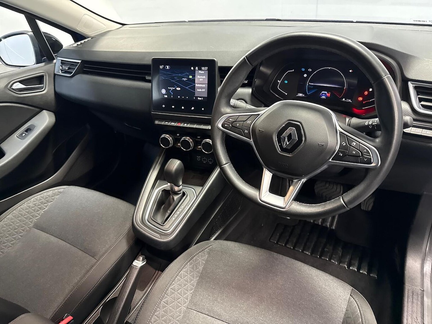 Used Renault Clio 2022 for sale - 77056835: Photo 8