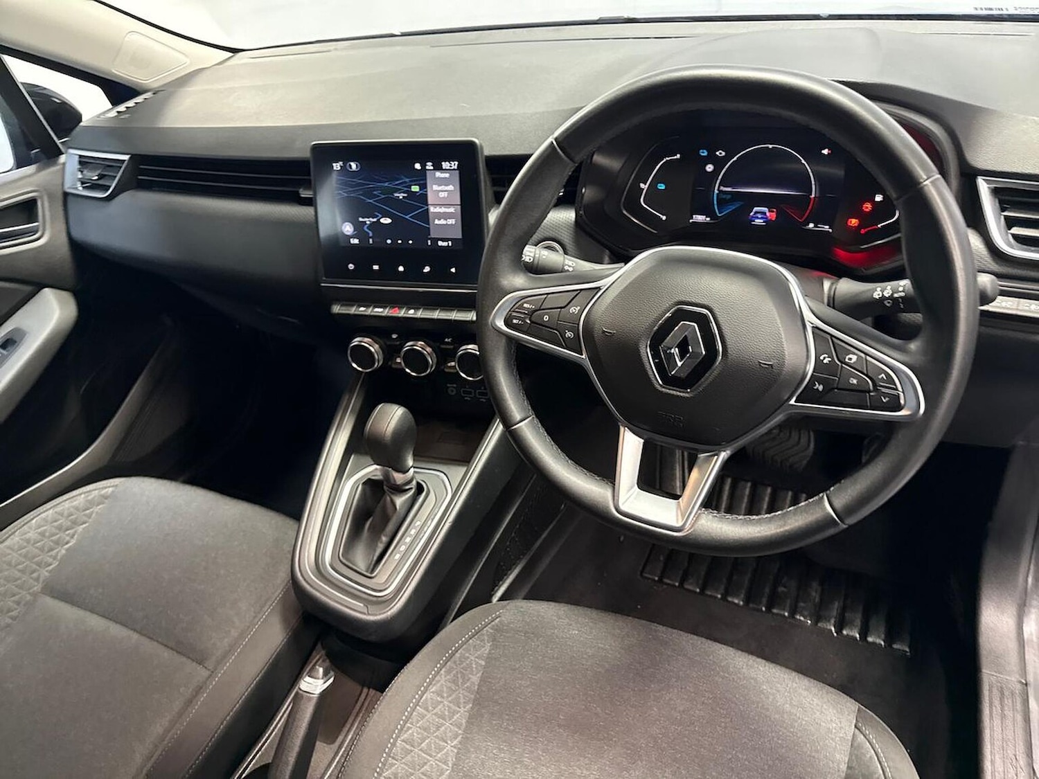 Used Renault Clio 2022 for sale - 77056835: Photo 9