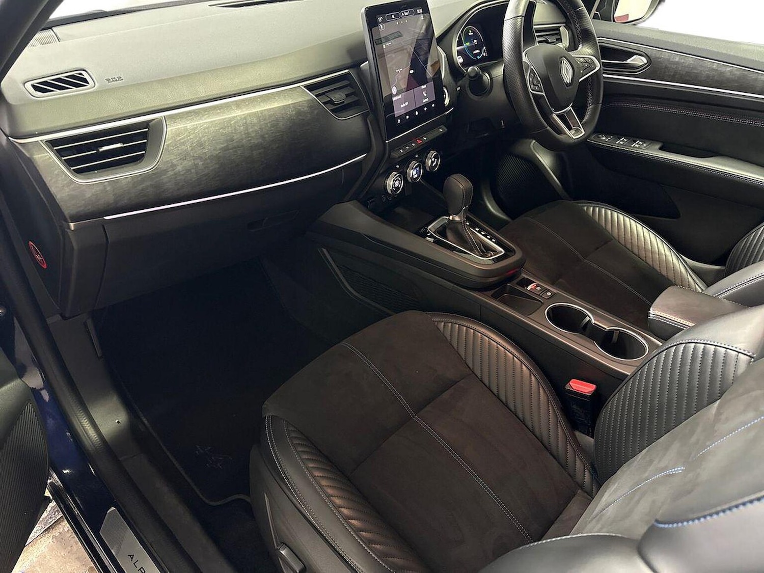 Used Renault Arkana 2024 for sale - 77629311: Photo 7