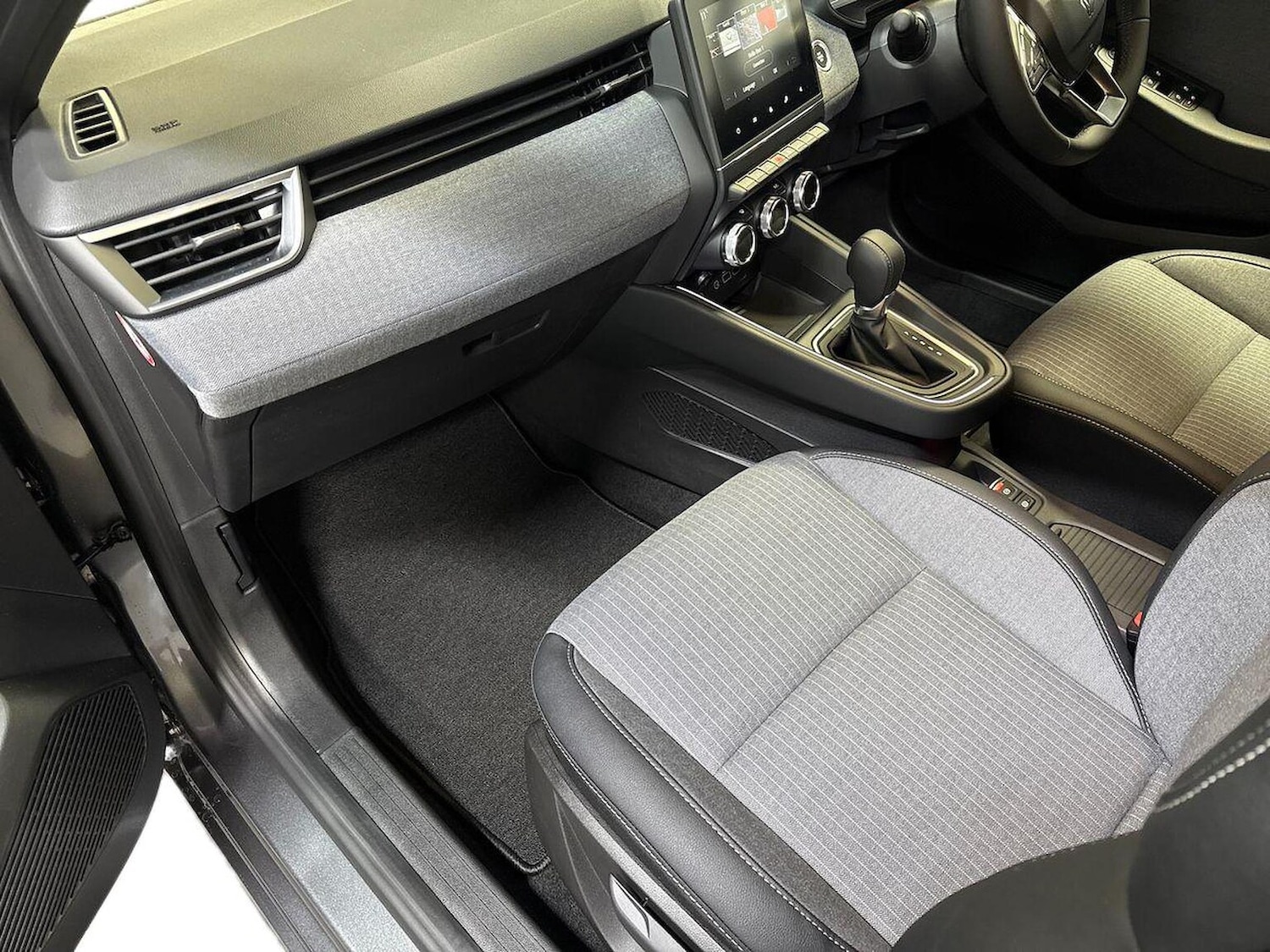 Used Renault Clio 2025 for sale - 77061582: Photo 7