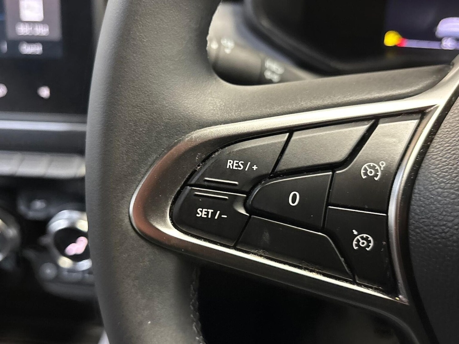 Used Renault Clio 2025 for sale - 76149528: Photo 24