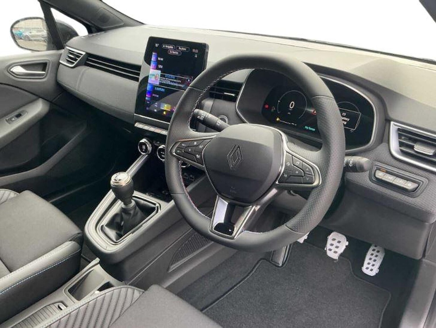 Used Renault Clio 2025 for sale - 77489746: Photo 14