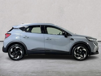 Used Renault Captur 2024 for sale - 77073234: Photo