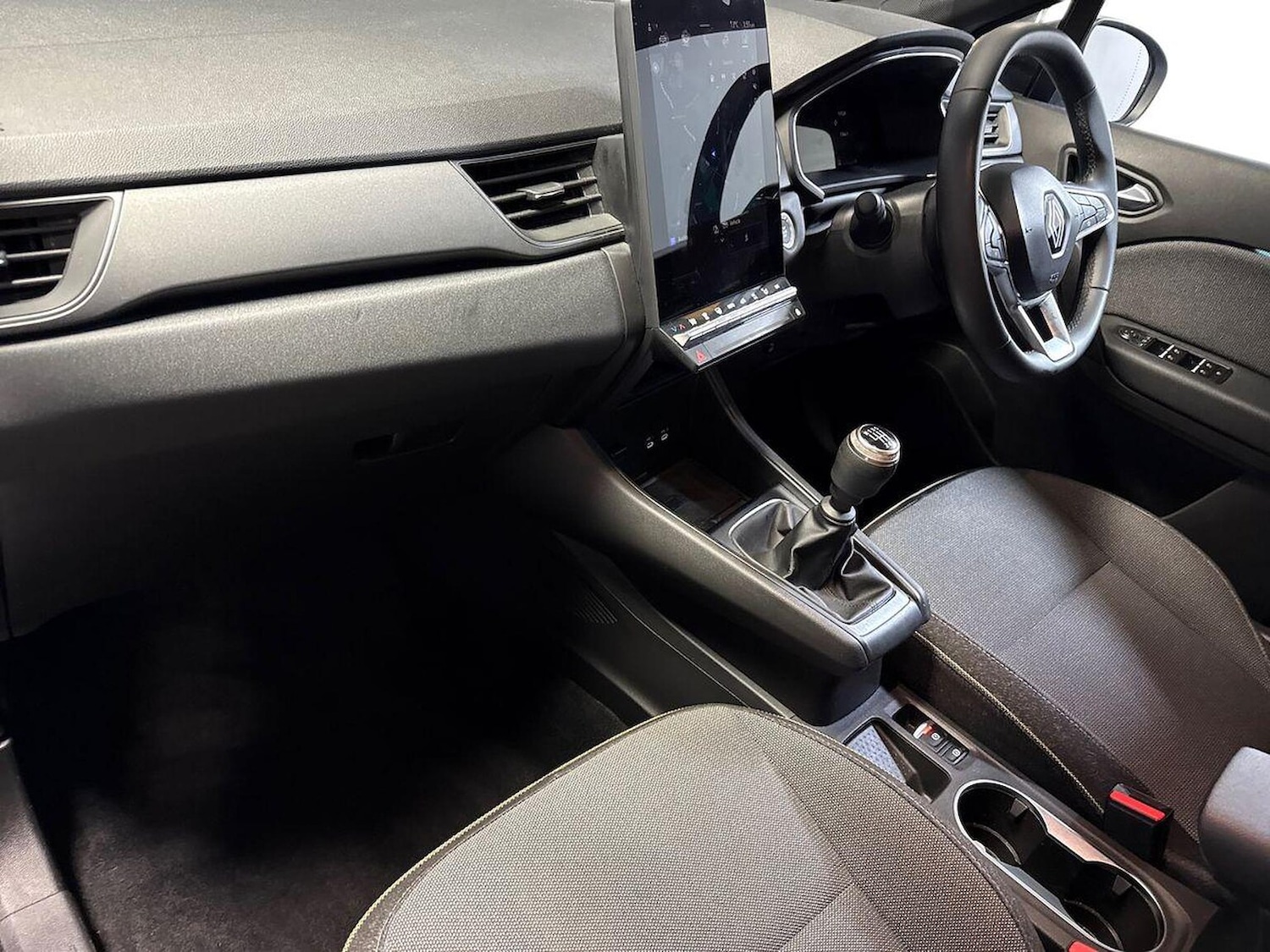 Used Renault Captur 2024 for sale - 77073234: Photo 7