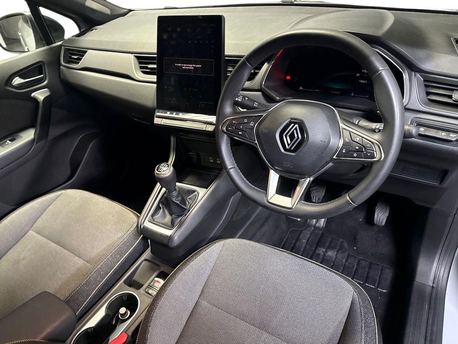 Used Renault Captur 2024 for sale - 77073234: Photo 8