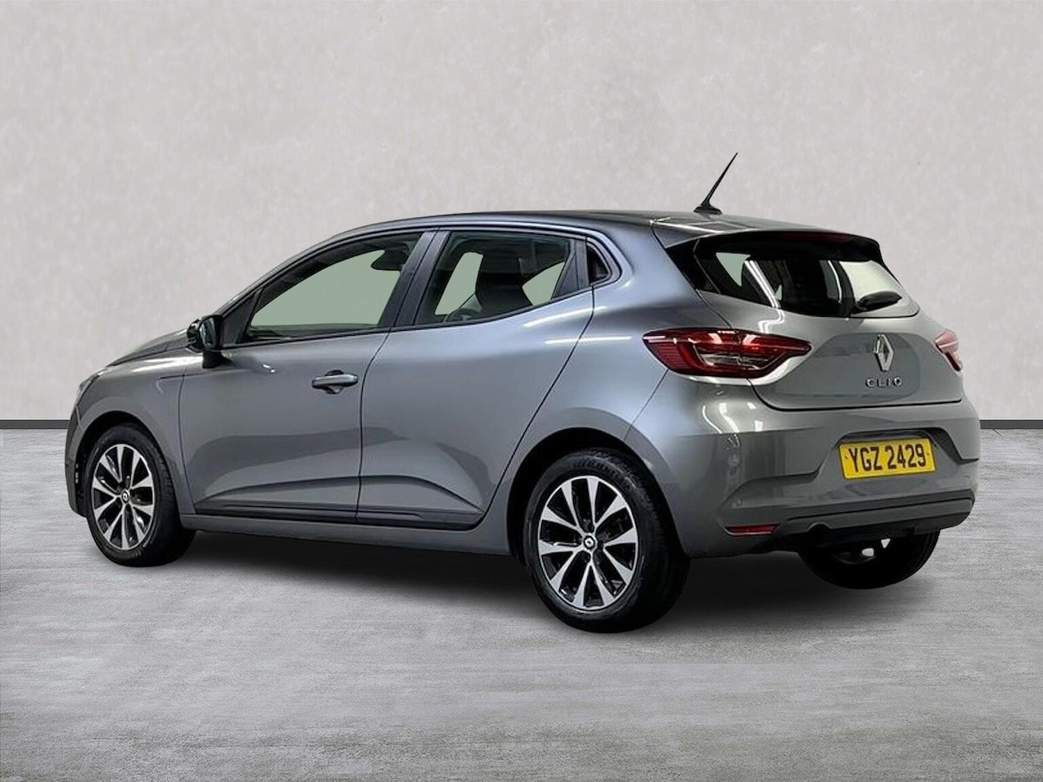 Used Renault Clio 2022 for sale - 76164825: Photo 2