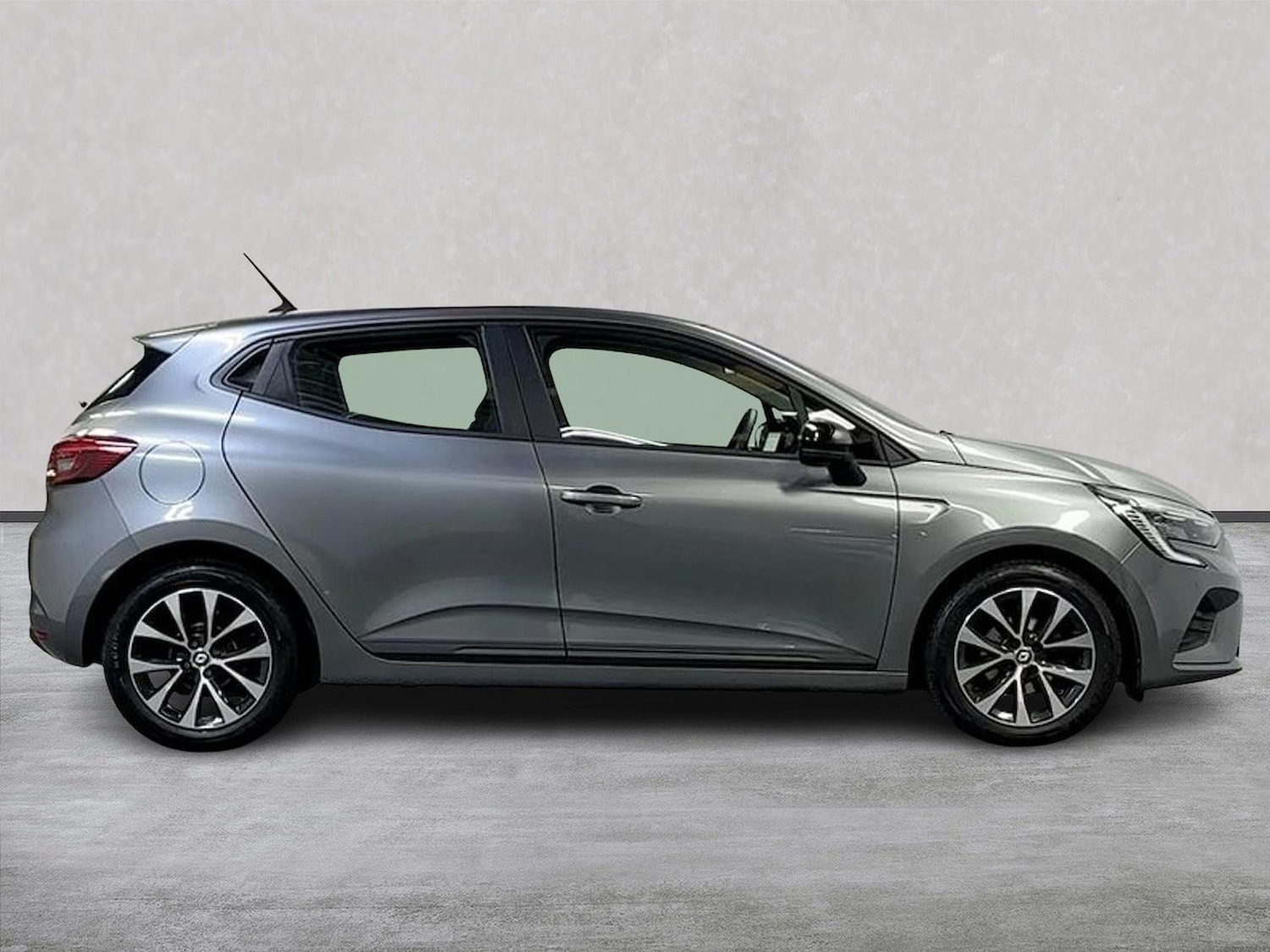 Used Renault Clio 2022 for sale - 76164825: Photo 3