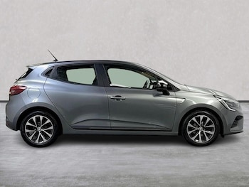 Used Renault Clio 2022 for sale - 76164825: Photo 3