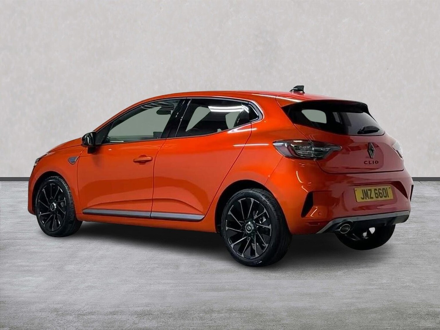 Used Renault Clio 2025 for sale - 77489744: Photo 2