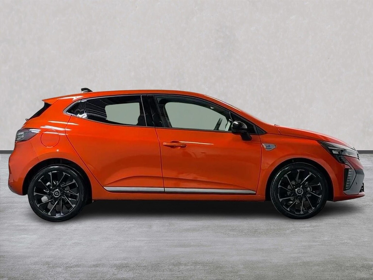 Used Renault Clio 2025 for sale - 77489744: Photo 3