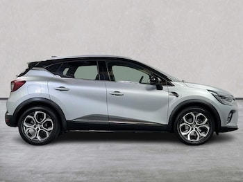 Used Renault Captur 2023 for sale - 79605422: Photo