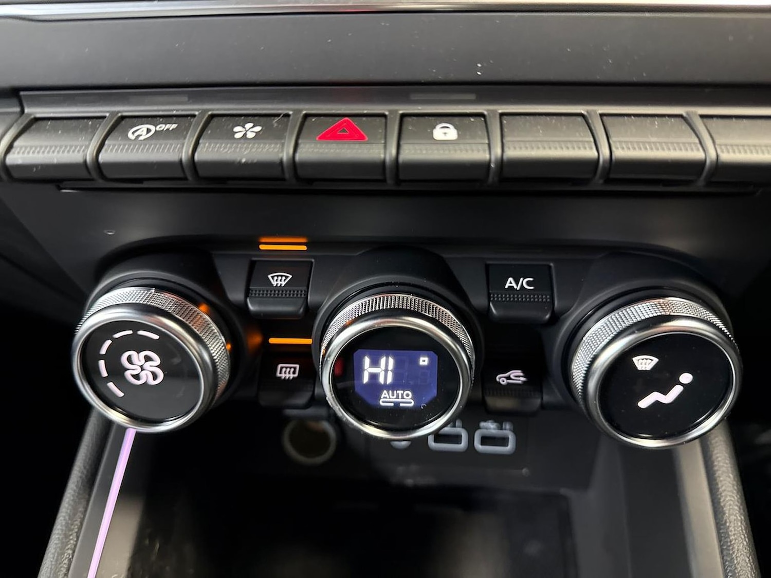 Used Renault Clio 2025 for sale - 77595510: Photo 22