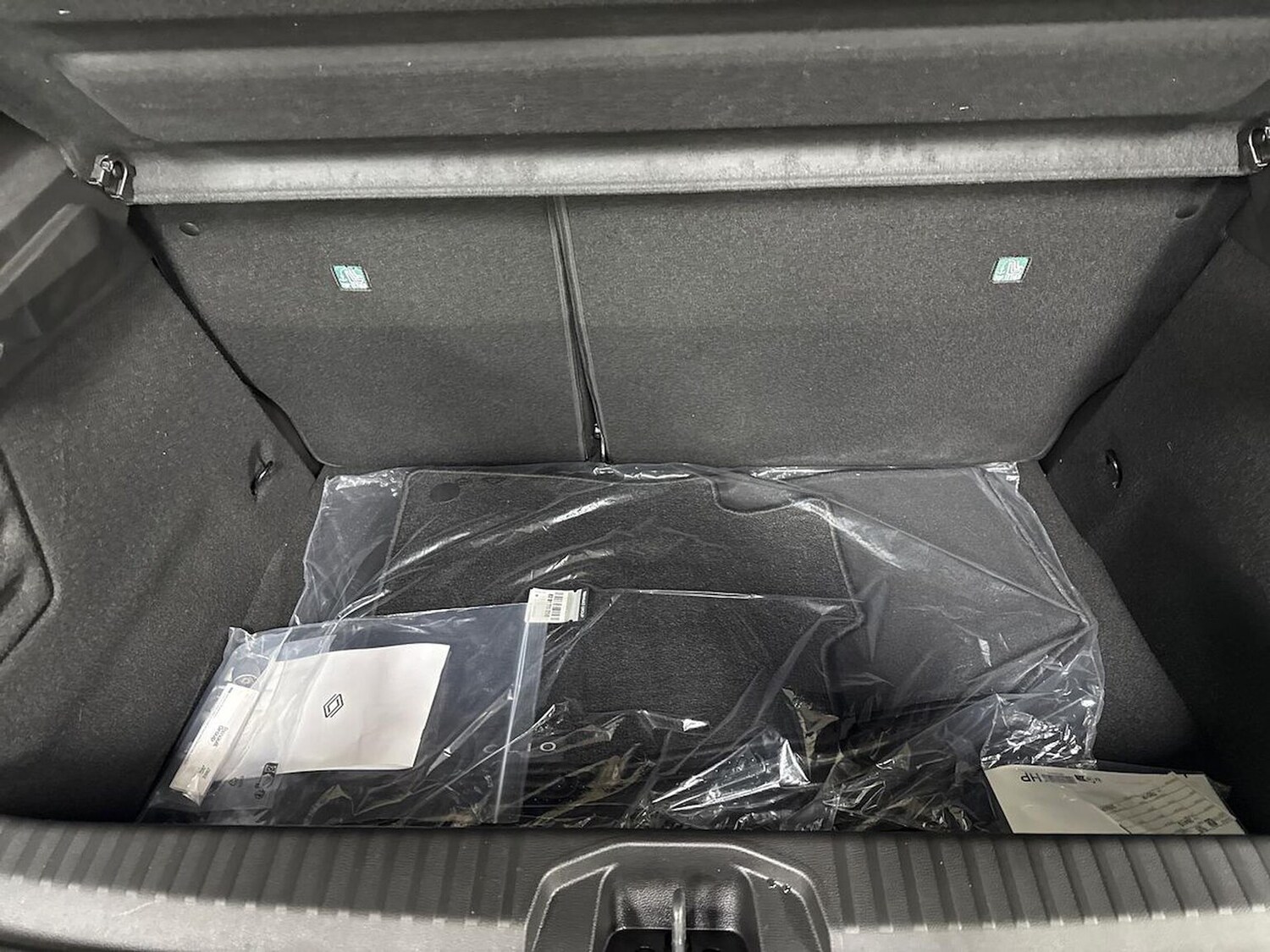 Used Renault Clio 2025 for sale - 77489737: Photo 17