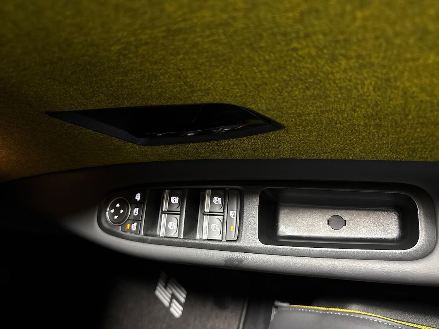 Used Renault 5 2025 for sale - 76958754: Photo 21