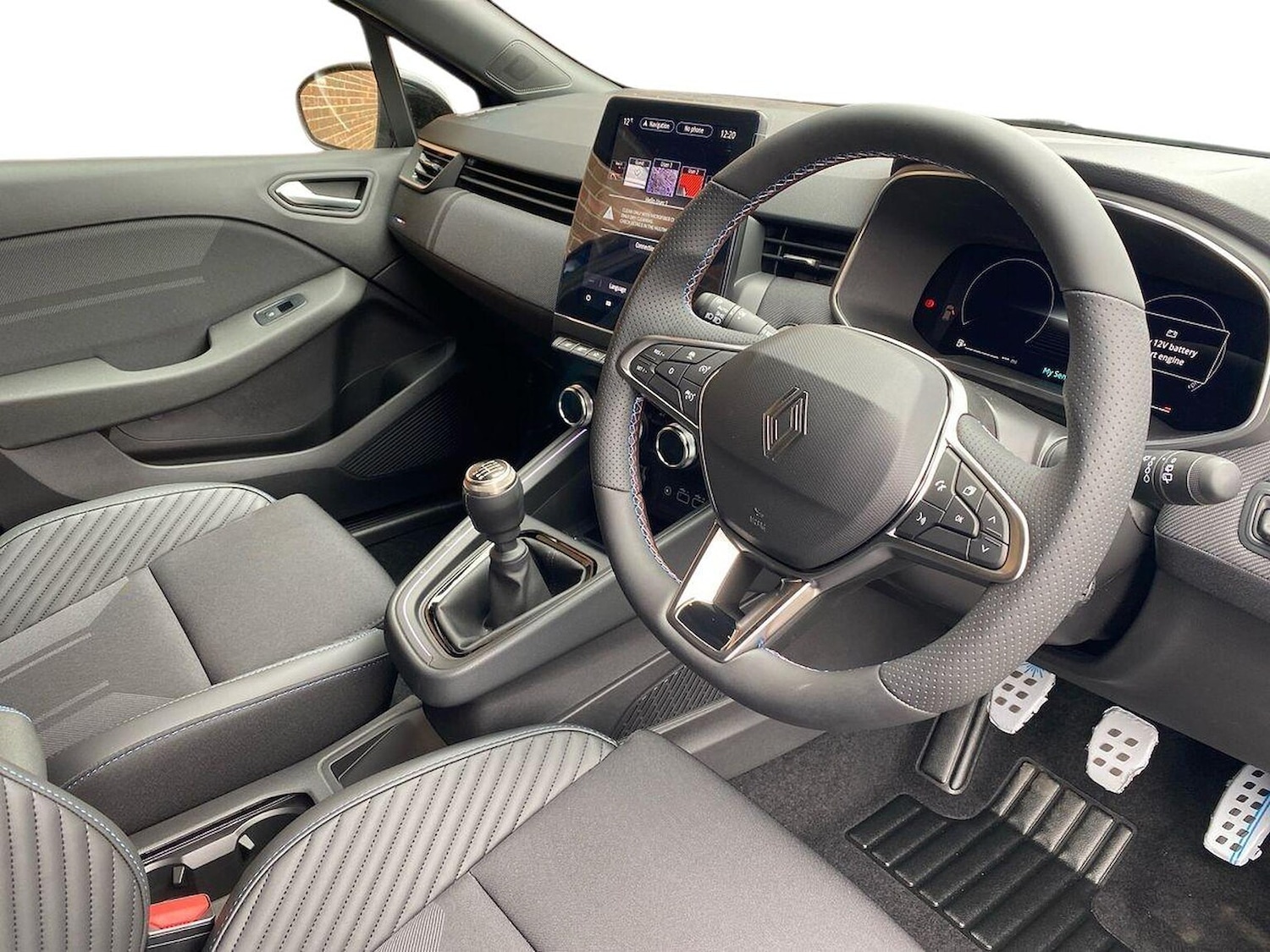 Used Renault Clio 2025 for sale - 76149533: Photo 15
