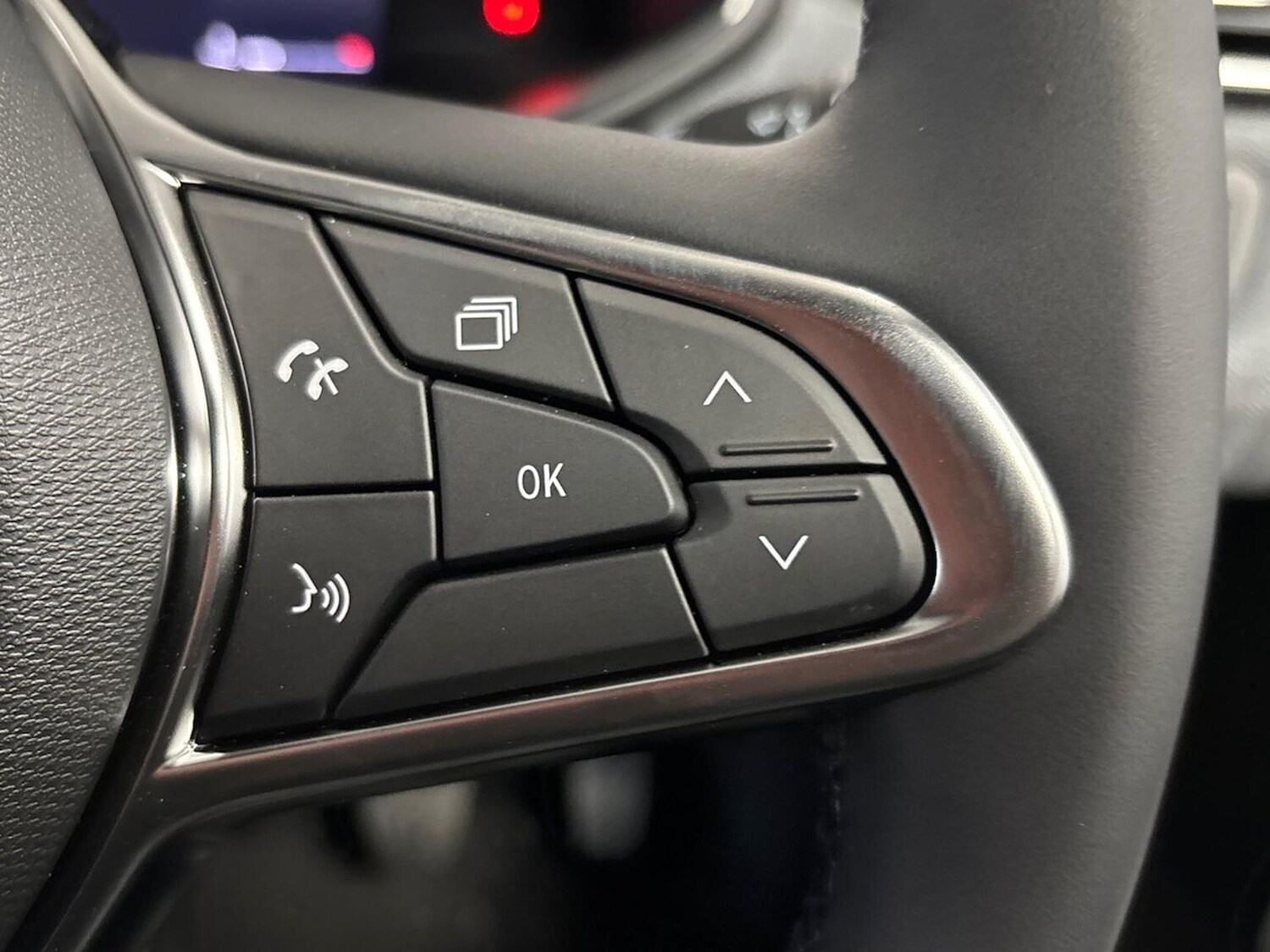 Used Renault Clio 2025 for sale - 76837165: Photo 25