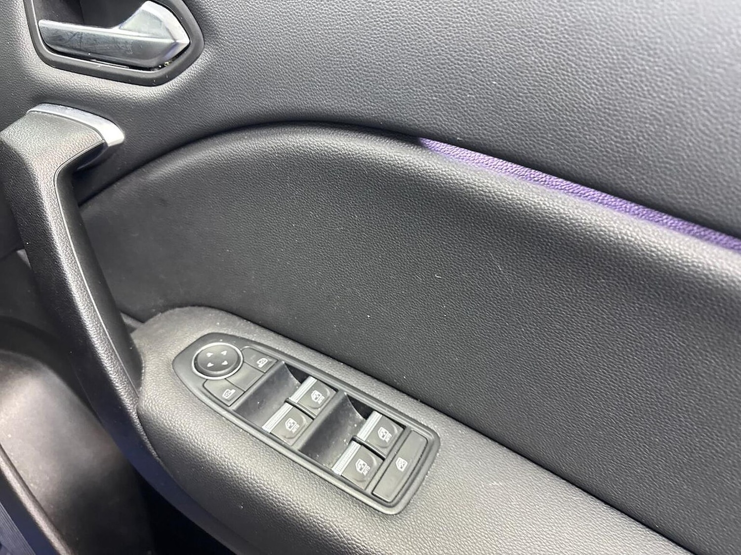 Used Renault Captur 2022 for sale - 77707419: Photo 21