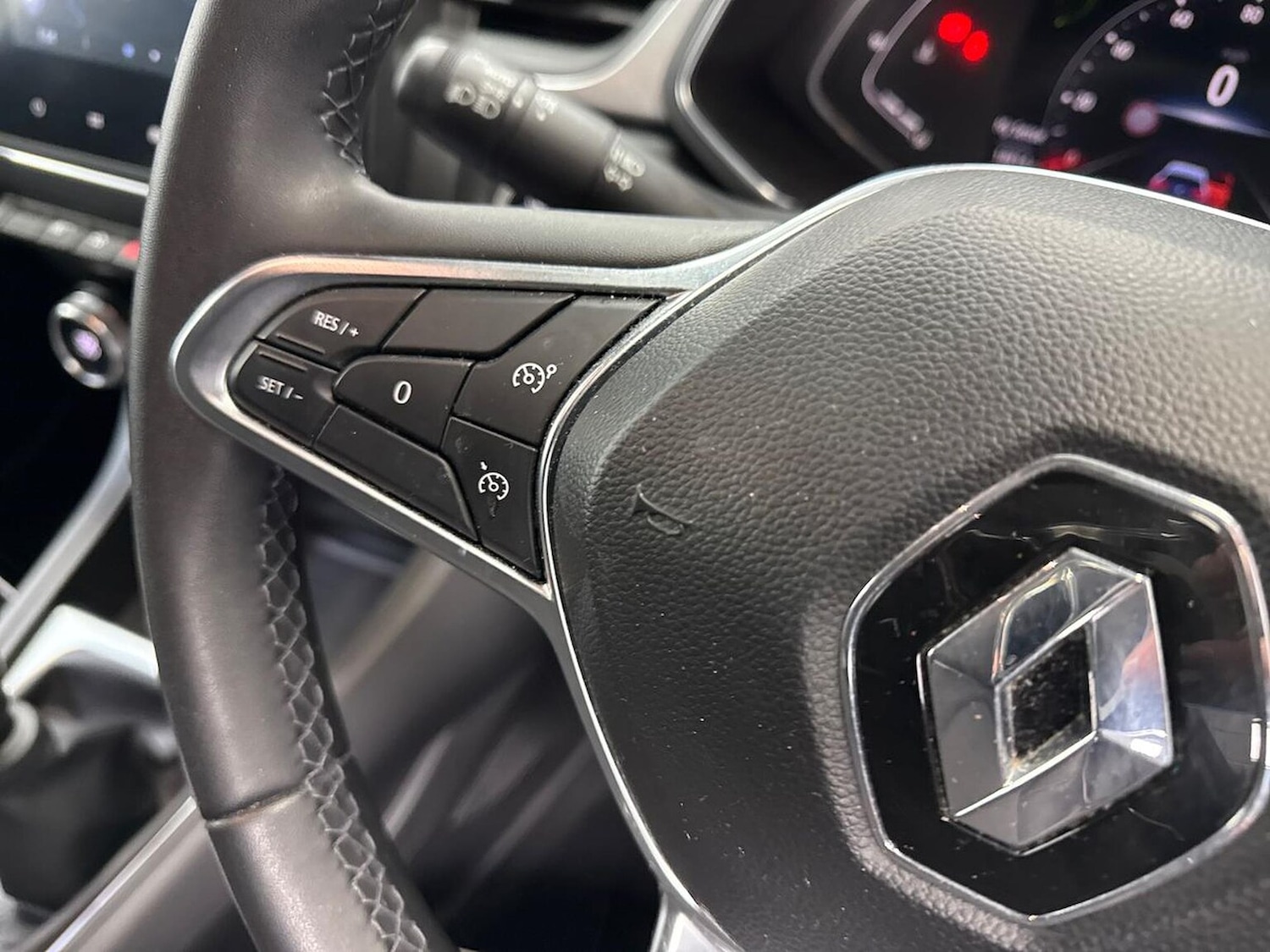 Used Renault Captur 2022 for sale - 77707419: Photo 25