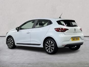 Used Renault Clio 2023 for sale - 79696773: Photo