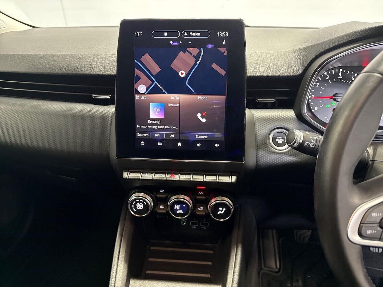 Used Renault Clio 2020 for sale - 76335166: Photo 11