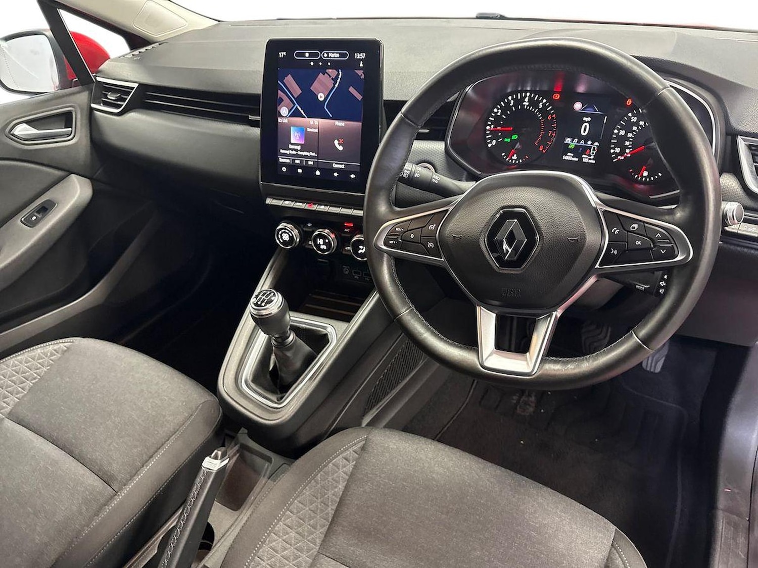 Used Renault Clio 2020 for sale - 76335166: Photo 15