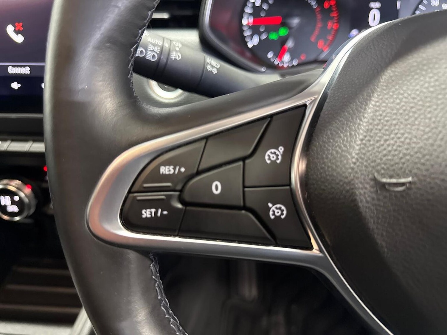 Used Renault Clio 2020 for sale - 76335166: Photo 24