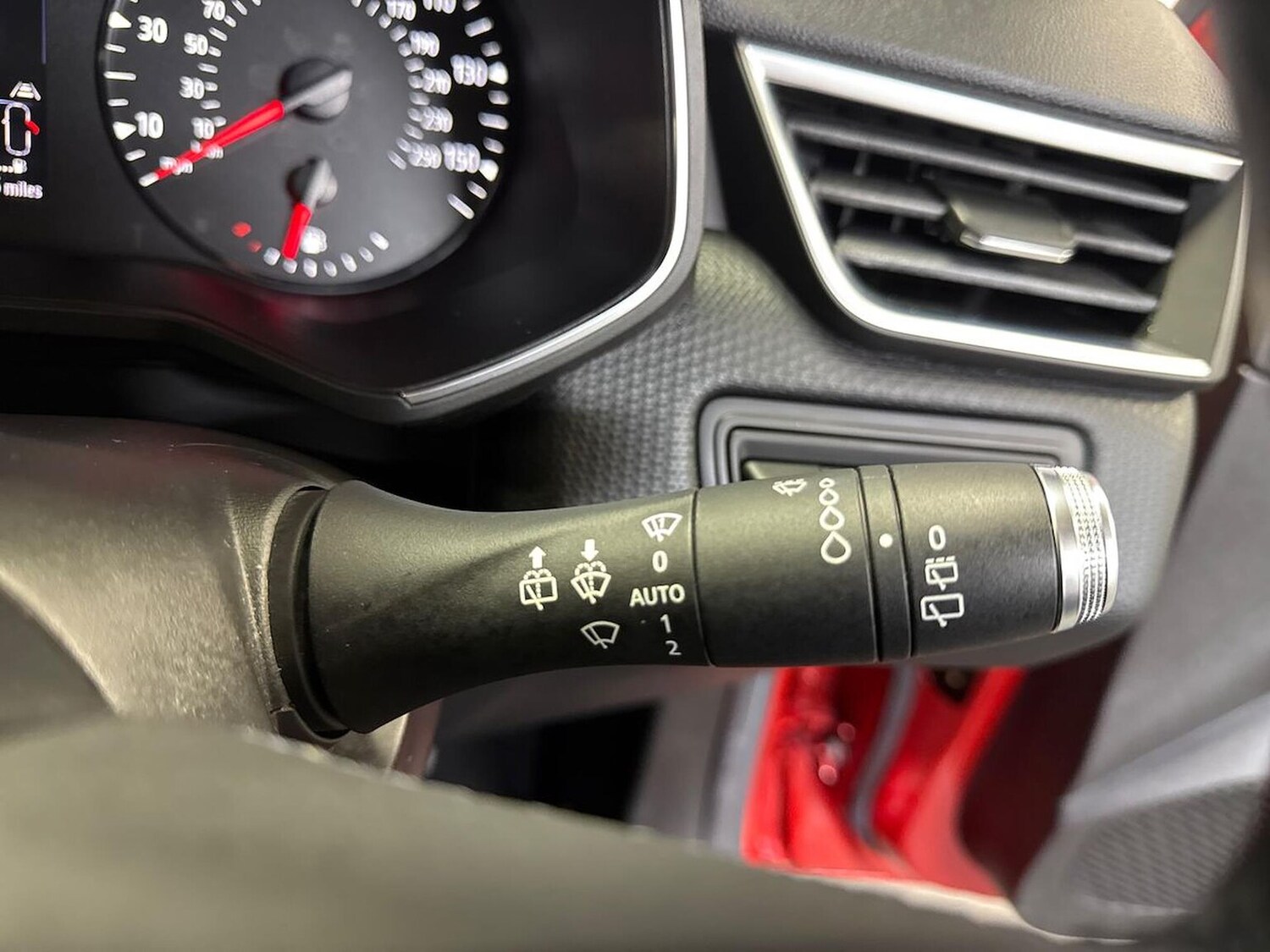 Used Renault Clio 2020 for sale - 76335166: Photo 27