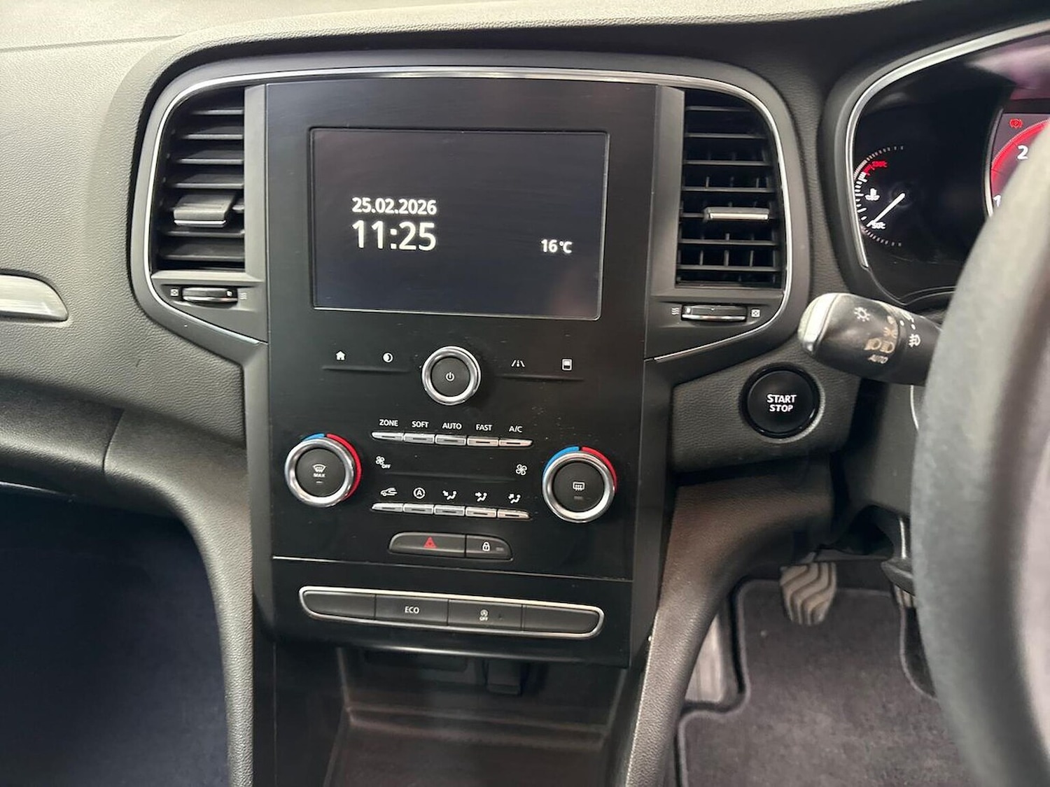 Used Renault Megane 2020 for sale - 77802137: Photo 11